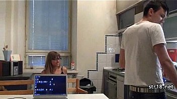 Nonton Hot Hardcore Teen thumbnail