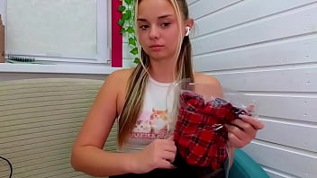 I have a full video on allmylinks misss vikki and the first 5 subscribers get a free 7 minute video based on your script