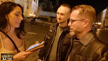 Dry awesome 0% pussy session for linda del sol by 2 stalking tourists rough sloppy face fucking ball deep anal