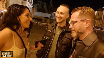 Dry awesome 0% pussy session for linda del sol by 2 stalking tourists rough sloppy face fucking ball deep anal