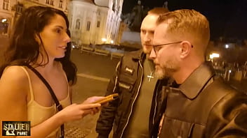 Dry awesome 0% pussy session for linda del sol by 2 stalking tourists rough sloppy face fucking ball deep anal