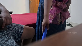 Poornima bhabhi seeing cock