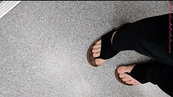 Barfuß zum müllplatz