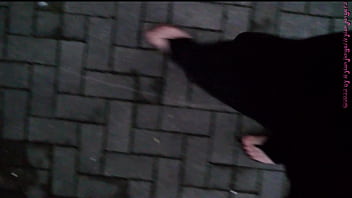 Barfuß zum müllplatz