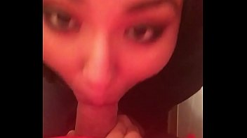 Diamond gives good blowjob