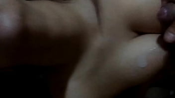 Lechita en las tetas