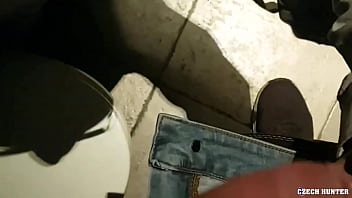 Anh Trai Việt Nam Mê Tiền Bị Gay Dụ Bú Cặc thumbnail