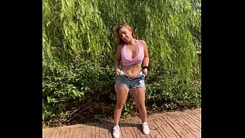 Dime donde quieres verme sin ropa