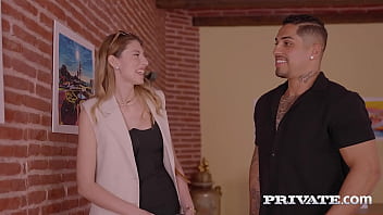 This is how fanta sie pays for her paintings