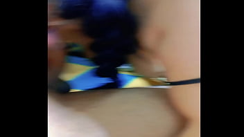 Mi hermanastra se pone lentes para chupar mi verga Mi hermanastra se pone lentes para chupar mi verga