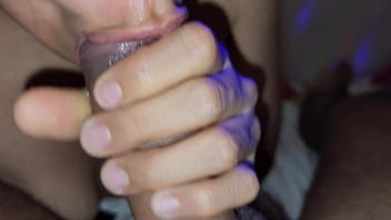 Le doy una mamada a mi ex novio por su cumpleaños