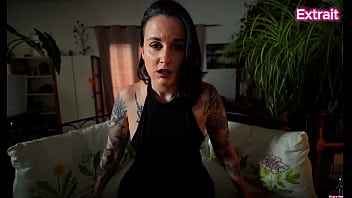 Tu es invité à ma table pour un toast très spécial devines de quoi