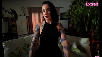 Tu es invité à ma table pour un toast très spécial devines de quoi