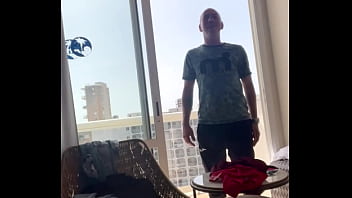 Big ass amateur spanish gets fucked in the hotel room