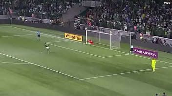 Porco Fudendo A Galinha thumbnail