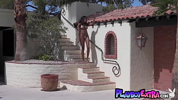 Bombastic naked teen hottie reveals her black pussy outdoor