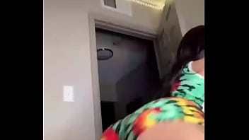 Big booty twerking