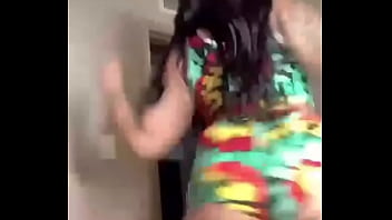 Big booty twerking