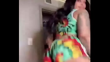 Big booty twerking