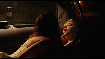Chloë grace moretz lesbian