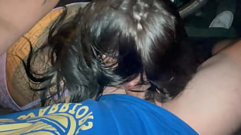 Levo multa por estar dirigindo e alguém estar chupando minha rola comente