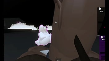 Masturbo mi enorme bbc para la novia de mi amigo