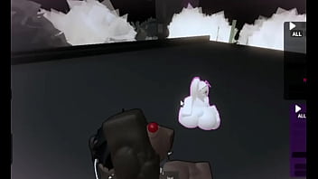 Masturbo mi enorme bbc para la novia de mi amigo