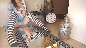 Alice squirt throught the looking glass