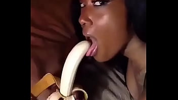 What's her name qual o nome dela