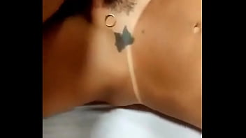 Corno manso mostrando pro dotado que a esposa dele é casada