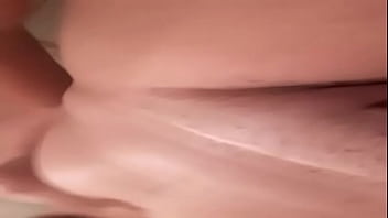 Ariqueña mi novia de arica muestra la vagina