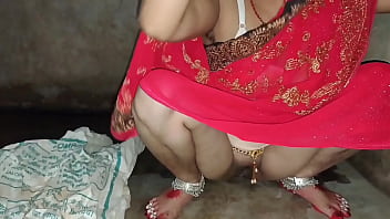 बुर गीली हो गई तुम्हारा देख कर घोड़ी बनूंगी सौतेले भाई के साथ