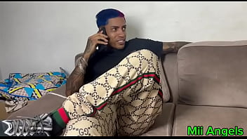 Fingi que errei o buraco só pra meter no cuzinho virgem da magrinha