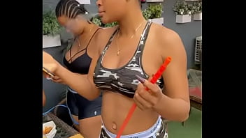 Nonton Pool Side thumbnail