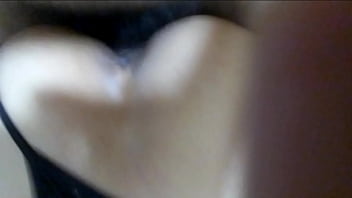 Hermosa muñeca me seduce para follarla