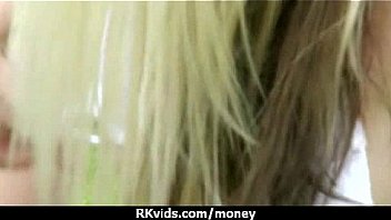 Amateur girl goes wild 21