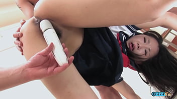 This beautiful asian nurse wanted to be very hard fucked in order to feel really fulfilled