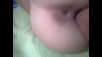 Le meto los dedos a la flaquita y se orina Le meto los dedos a la flaquita y se orina