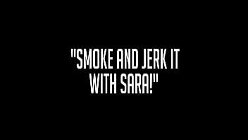 Smoking sara jay plays with that fast vibrator & cougar pussy