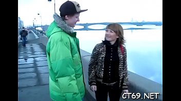 Hard fucking enriches lewd doxy with unforgettable pleasure