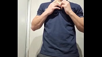 Recién a esta hora me saco la ropa del laburo