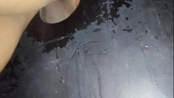 Adoro brincar no gloryhole ainda mais se tiver 2 paus parte final