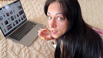 Stepdaughter begs for stepdad’s big cock while mom’s away