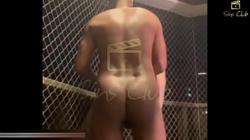 Corno decidiu dar um preto com a rola grossa para foder sua esposa putinha transa na sacada para o marido ouvir do andar de baixo xvideos