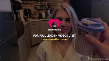 My girl really know hot to suck my cock