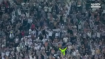 Hulk enraba poodles sem dó nenhum