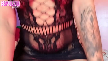 Punheta guiada corno manso ajudando o amigo do meu marido a gozar