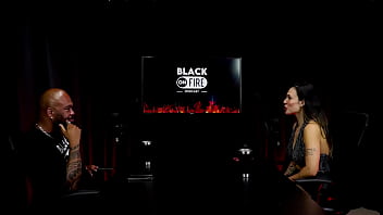 Não gosta de pau grande só fica pelada em casa tenho brinquedos sexuais e o squirting taluane boom watch sheer red