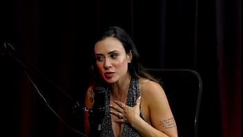 Não gosta de pau grande só fica pelada em casa tenho brinquedos sexuais e o squirting taluane boom watch sheer red