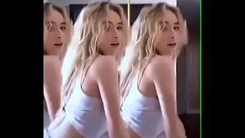 Sabrina carpenter extended night clothing